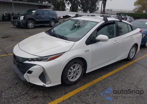 2020 Toyota Prius Prime Le из США, поврежденный, VIN JTDKARFP3L3156406